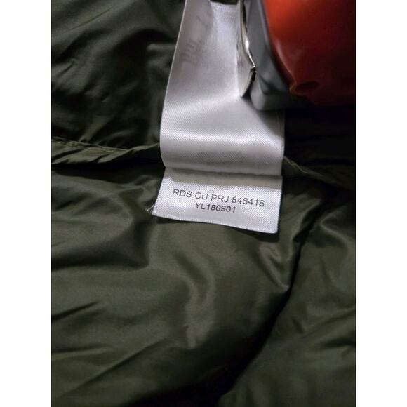 Mens Mountain Hardwear Green Down Vest Zipper Pockets Medium Olive/Green EUC - Picture 13 of 14